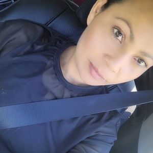 Meet your Posher, Carolina